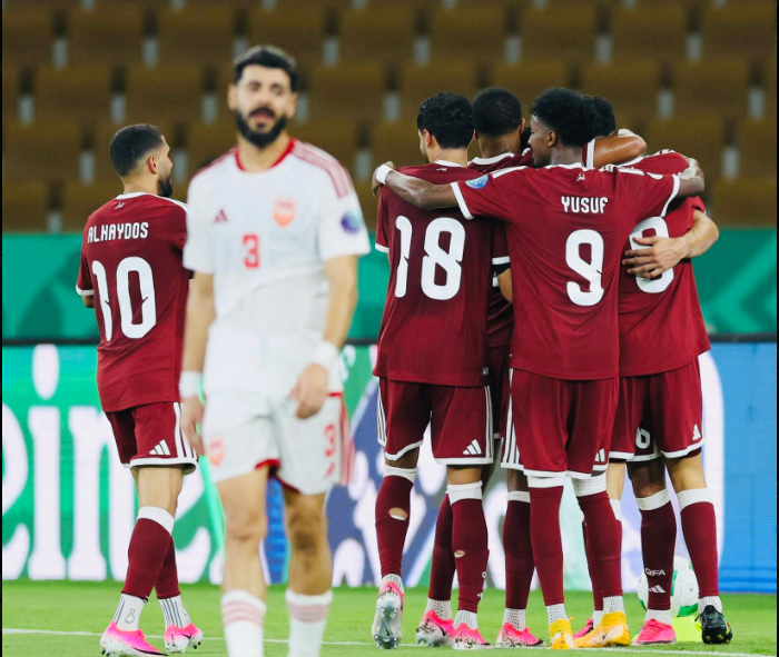 بثنائية في الشباك البحرينية.. منتخب قطر يحصد أول 3 نقاط في 